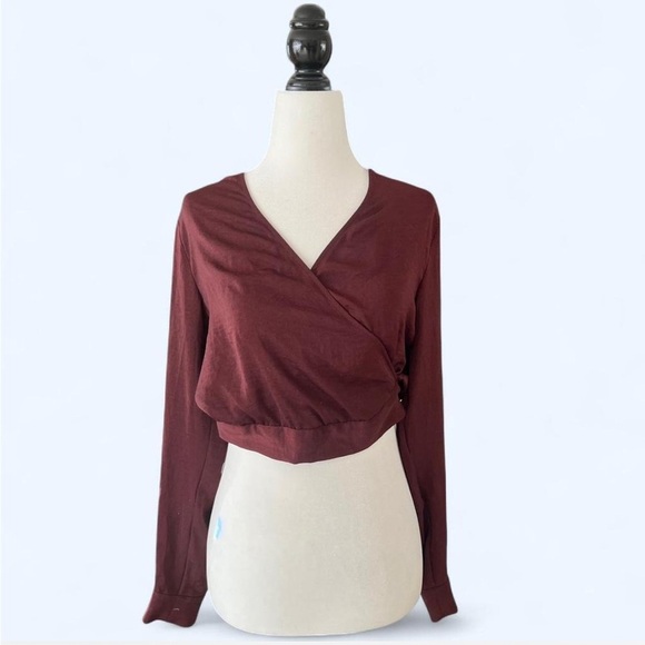 H&M Womens Burgundy Long Sleeve V-Neck Wrap Front Holiday Party Top Blouse 6 - Picture 2 of 10